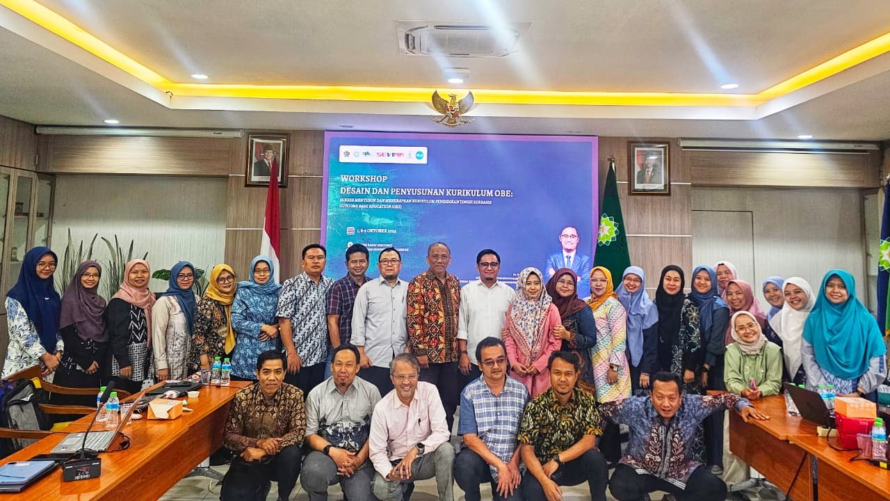 Review Kurikulum Fisika Tahun 2025 oleh Praktisi OBE