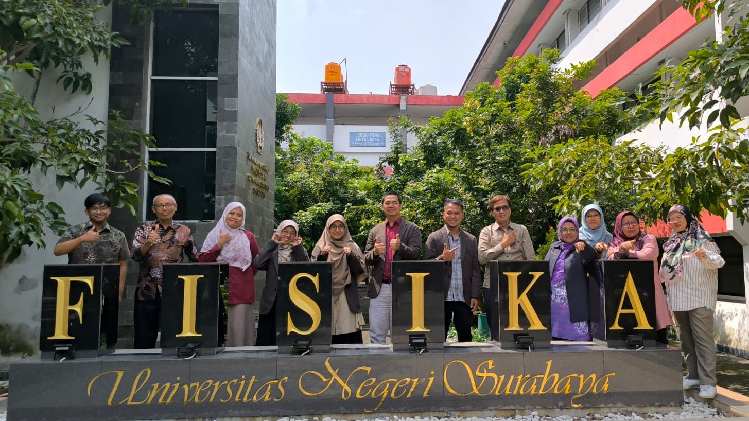 Kunjungan Kerjasama dan Benchmark Prodi Fisika ke Prodi Fisika FMIPA UNESA